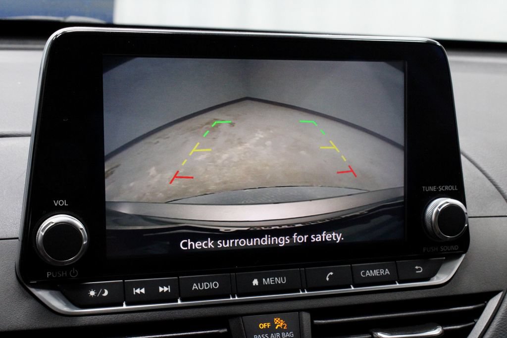 Used 2021 Nissan Altima 2.5 SV FWD image 2