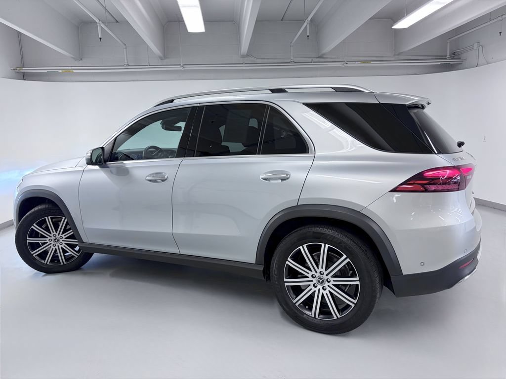 Certified 2025 Mercedes-Benz GLE 350 4MATIC w/ Winter Package image 8
