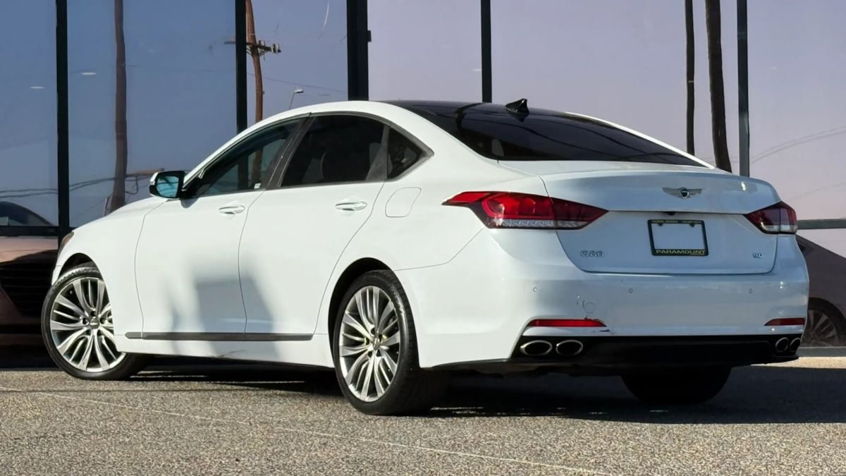 Used 2017 Genesis G80 5.0 Ultimate RWD image 7