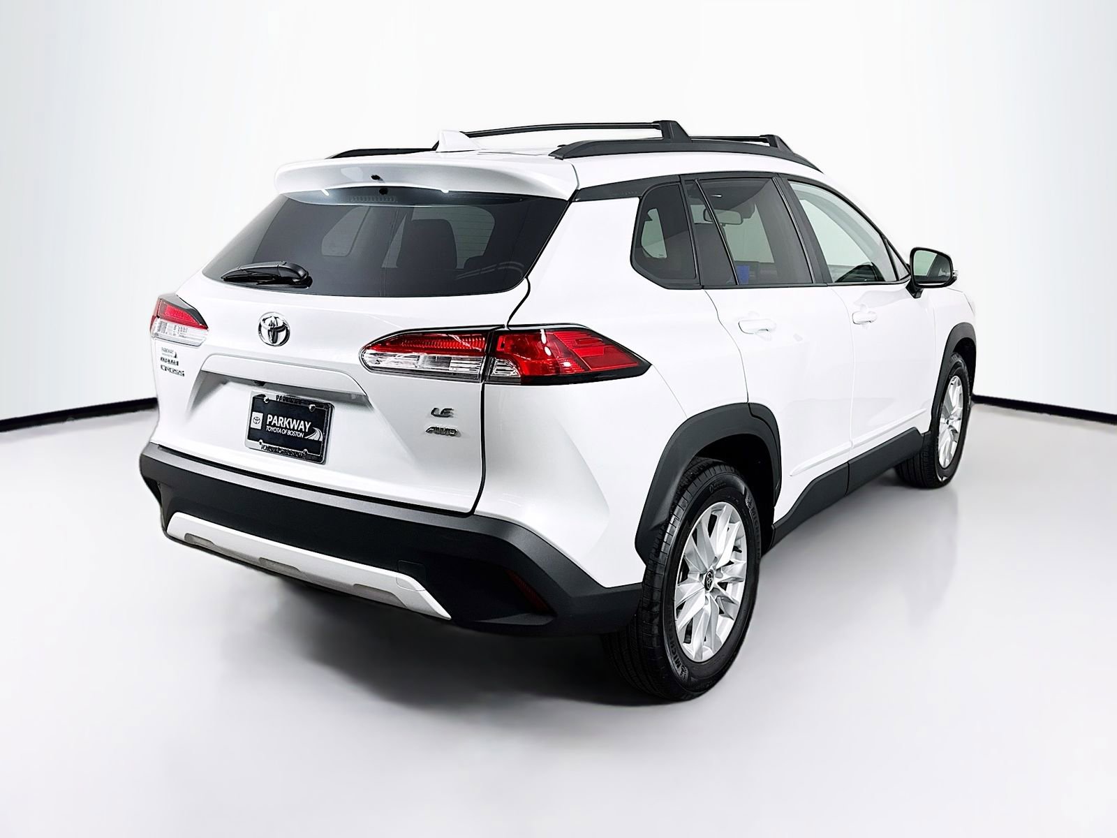 Certified 2024 Toyota Corolla Cross LE w/ Moonroof Package AWD/4WD image 7