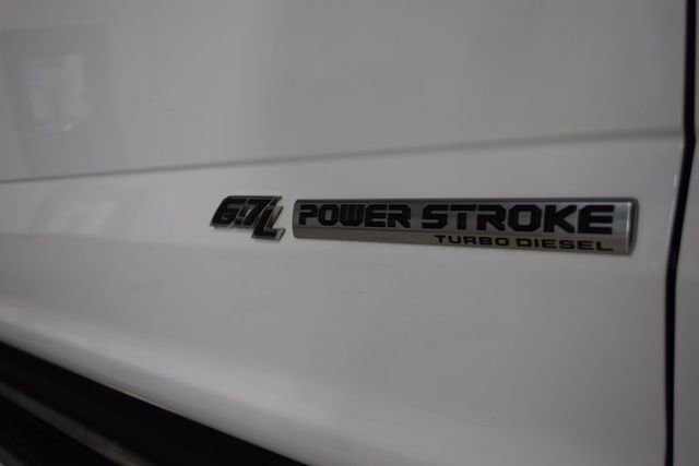 Used 2022 Ford F550 4x4 Crew Cab Super Duty w/ XLT Value Package image 9