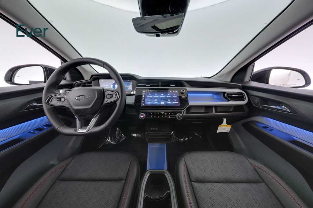 Used 2027 Chevrolet Bolt RS w/ Technology Package FWD image 26