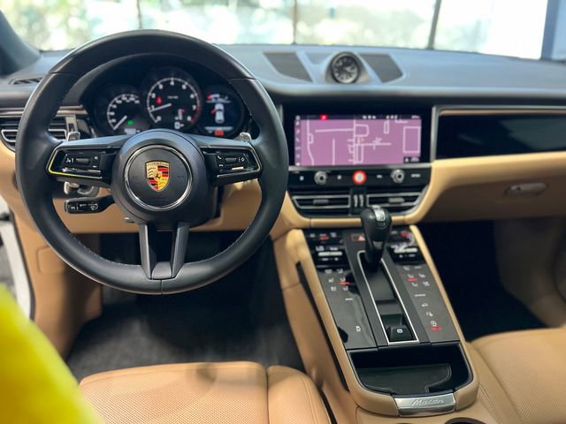 Used 2023 Porsche Macan Base image 20