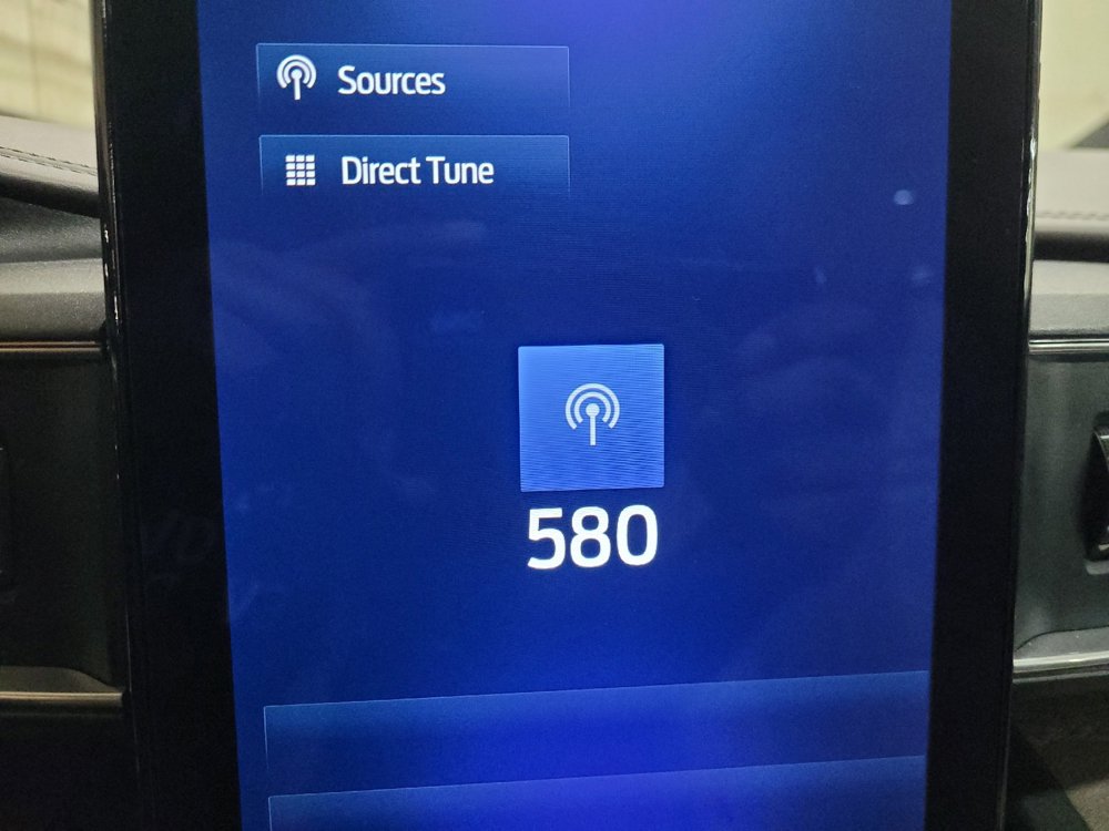 Used 2020 Ford Explorer Platinum w/ Premium Technology Package AWD/4WD image 25