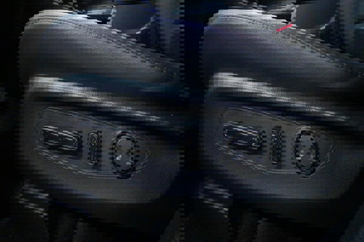 Used 2024 Honda CR-V EX-L image 10