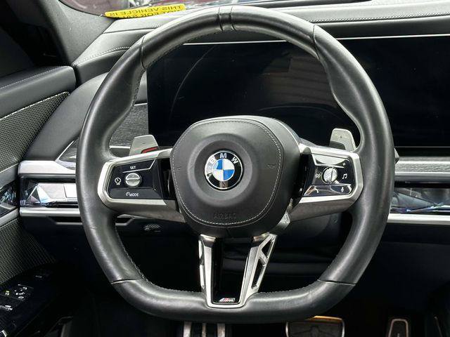Used 2023 BMW 760i xDrive AWD/4WD image 17