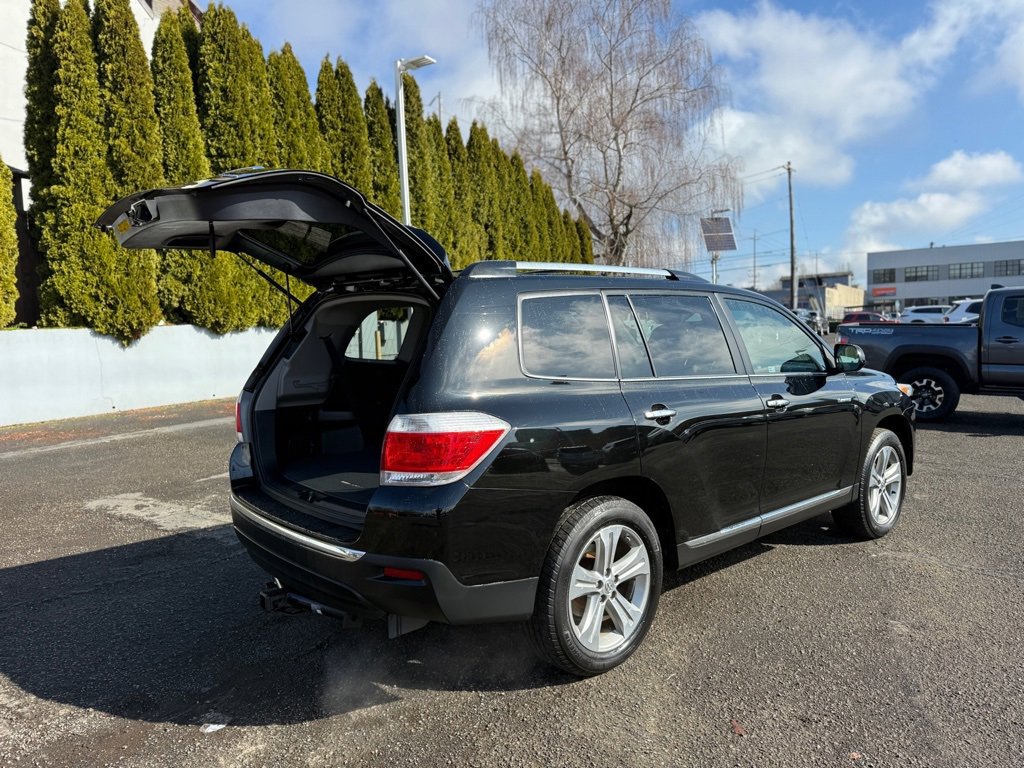 Used 2013 Toyota Highlander Limited image 10