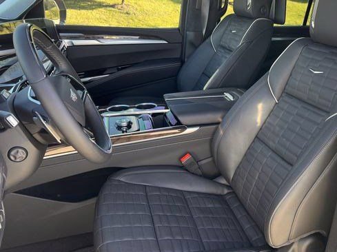 New 2026 Cadillac Escalade ESV Platinum Sport w/ LPO, ONYX Package AWD/4WD image 20