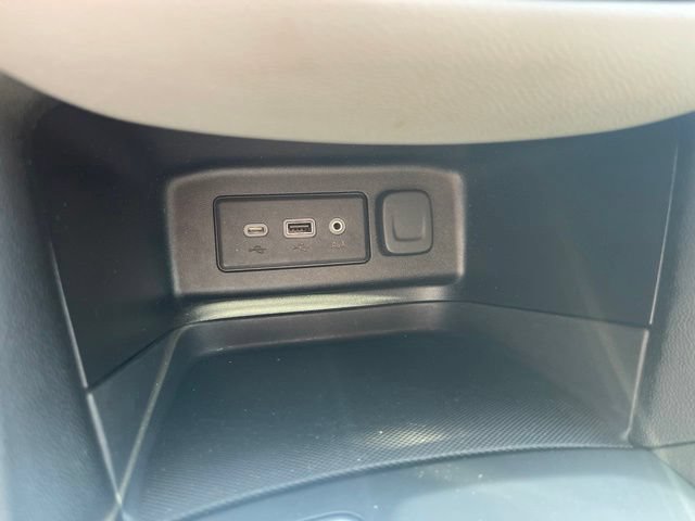 Used 2019 Chevrolet Equinox LT FWD image 26