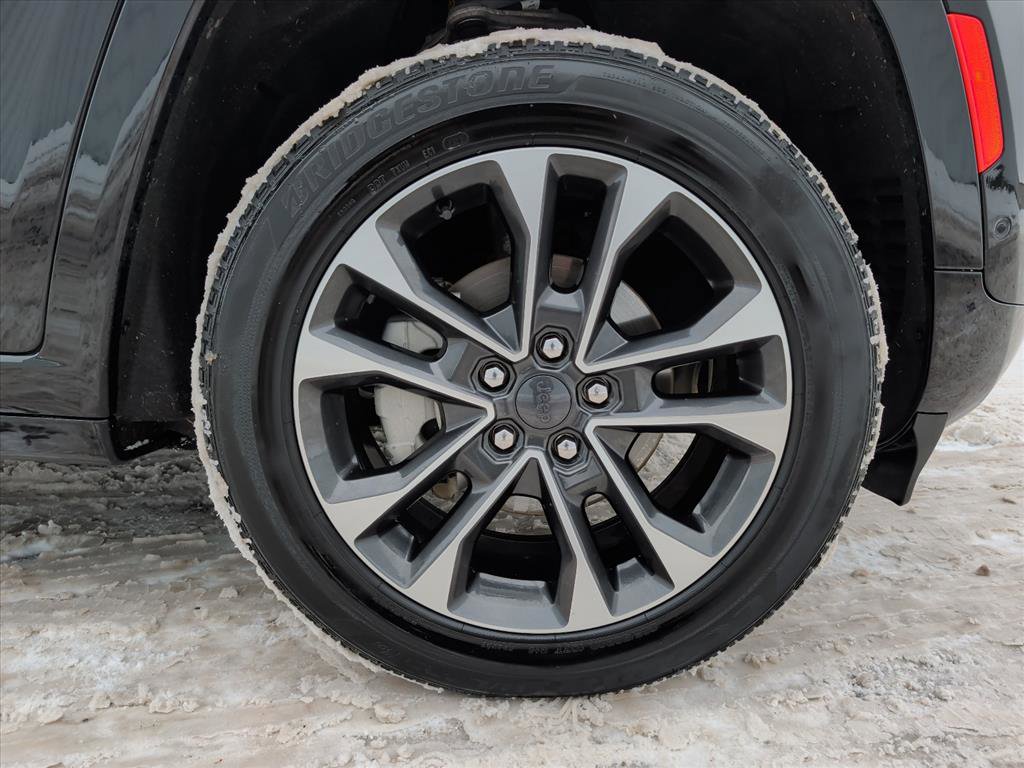 Used 2023 Jeep Grand Cherokee Overland w/ Luxury Tech Group IV image 23