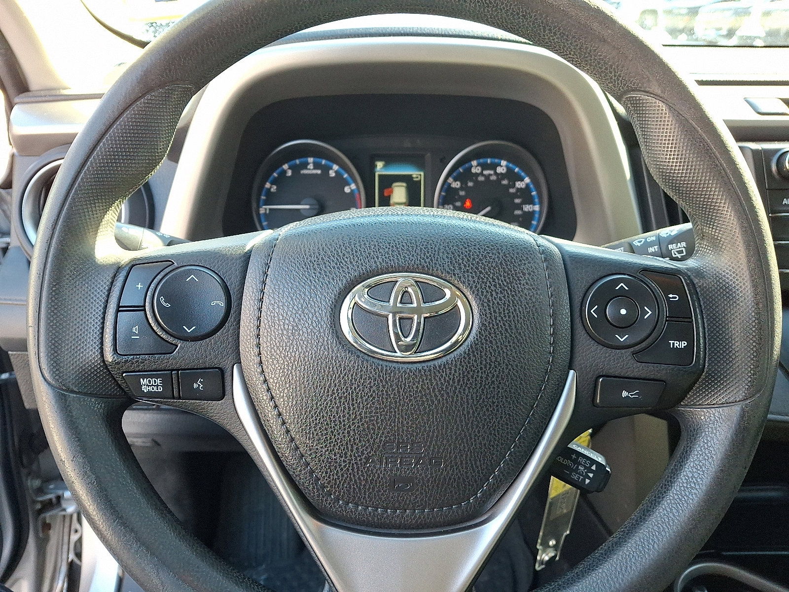 Used 2017 Toyota RAV4 LE image 20