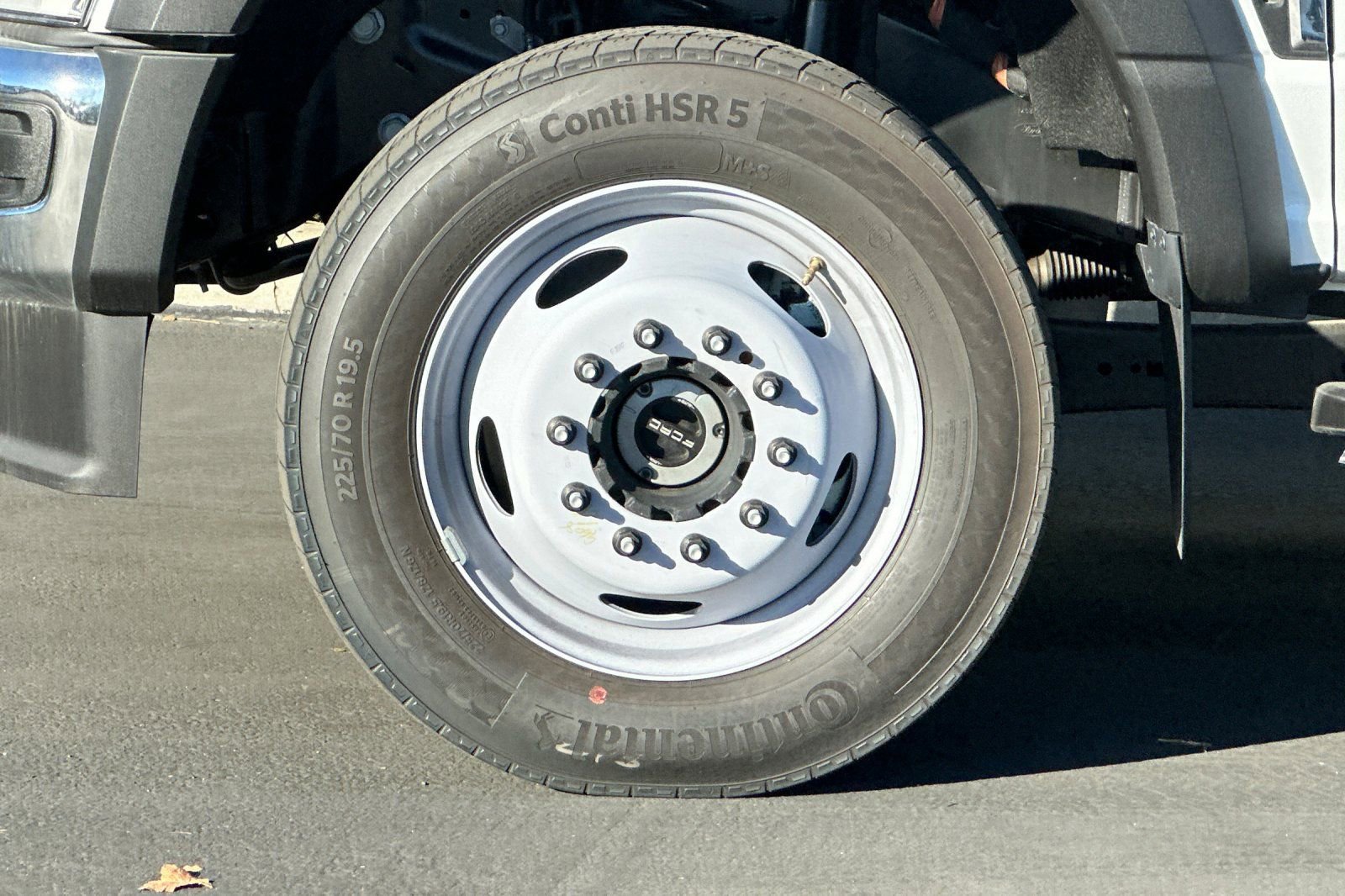 New 2025 Ford F550 4x4 Crew Cab Super Duty image 23