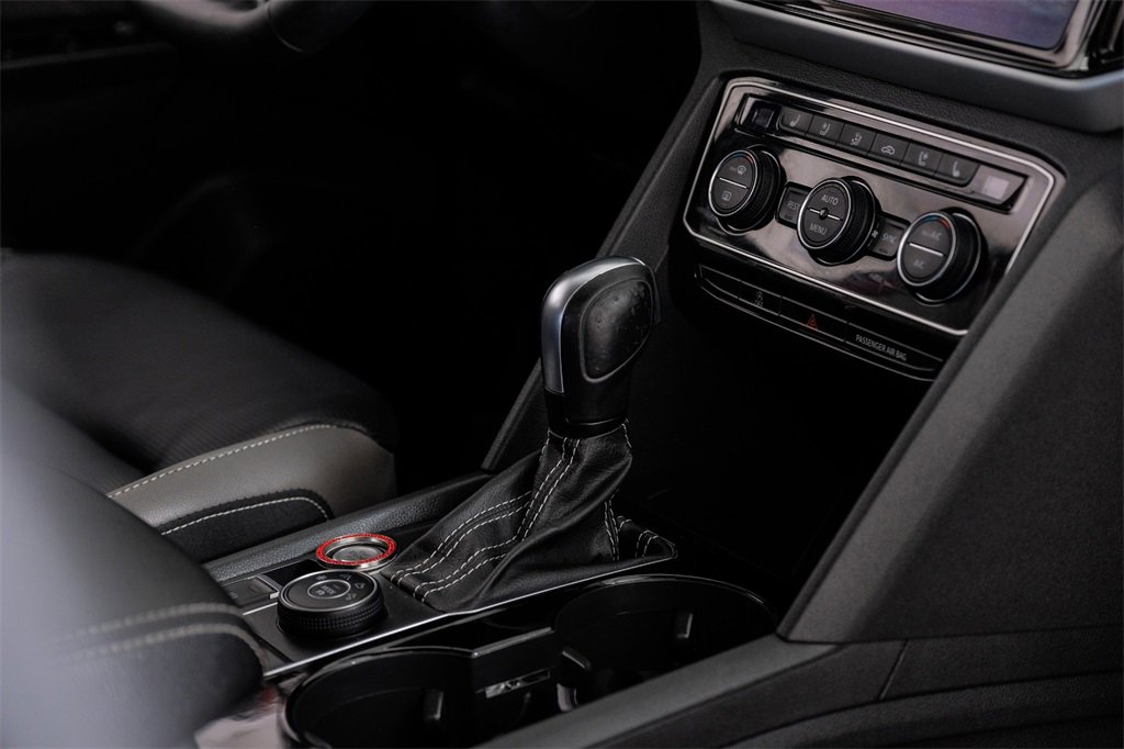 Used 2021 Volkswagen Atlas SEL Premium image 24