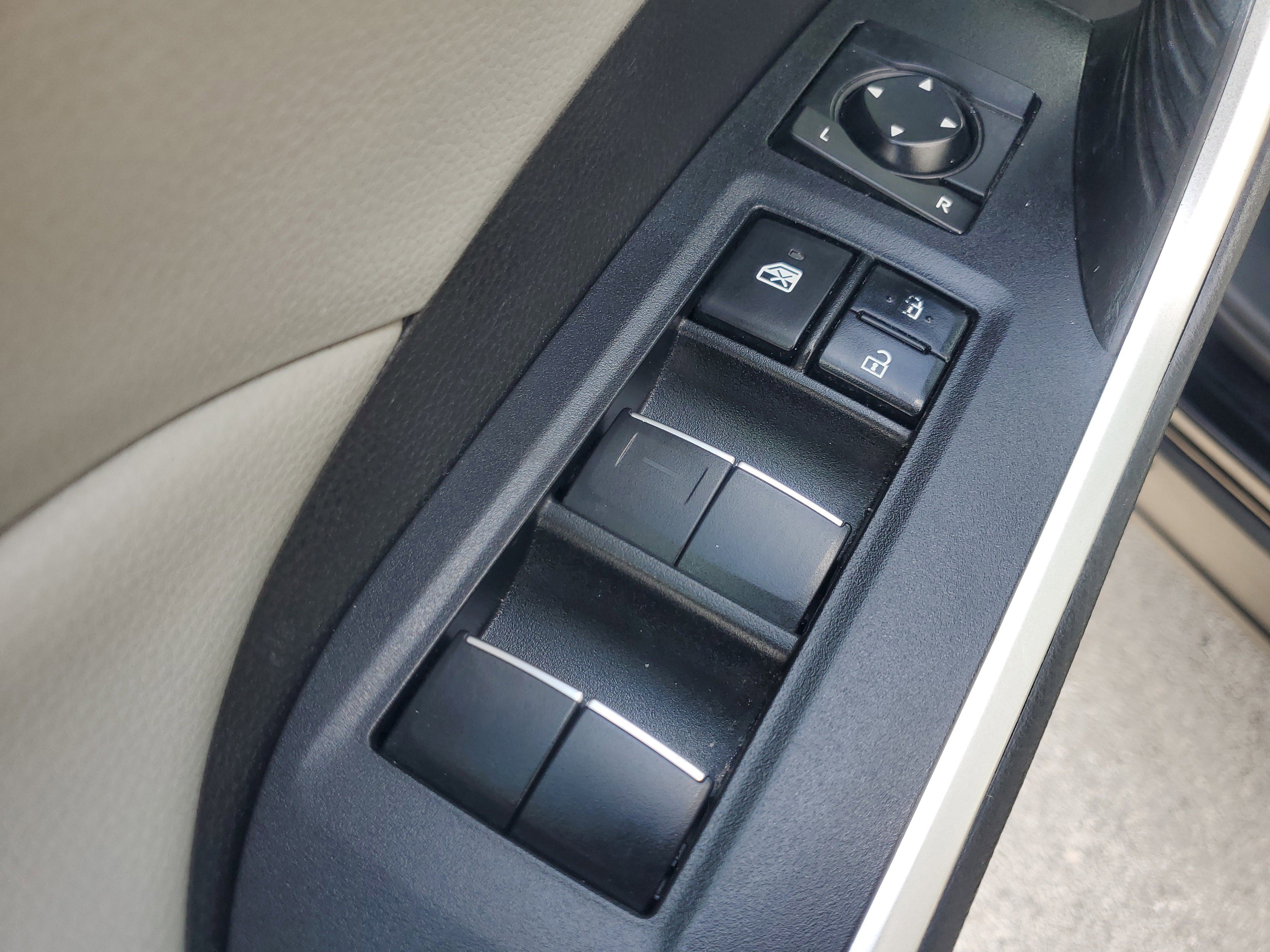Used 2021 Toyota RAV4 XLE Premium FWD image 21