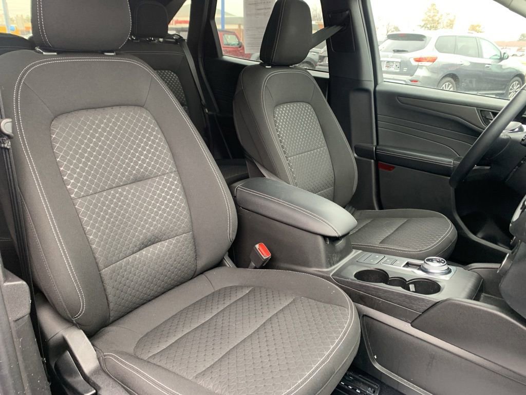 Used 2023 Ford Escape Active image 14