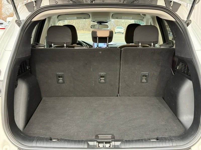Certified 2022 Ford Escape SE w/ Cold Weather Package image 5
