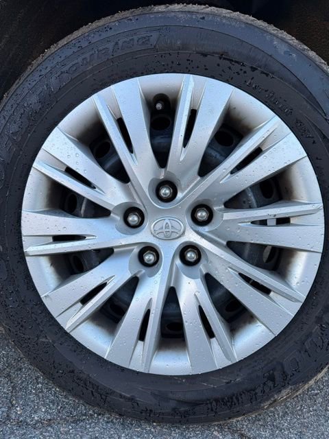 Used 2012 Toyota Camry LE FWD image 25