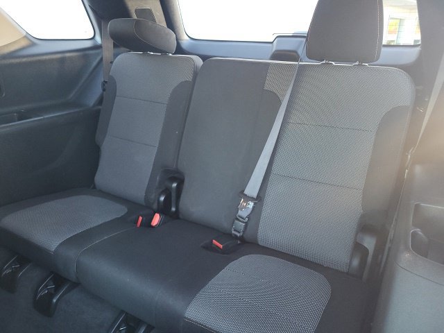 Used 2018 Chevrolet Traverse LT w/ LPO, 'HIT The Road' Package AWD/4WD image 11