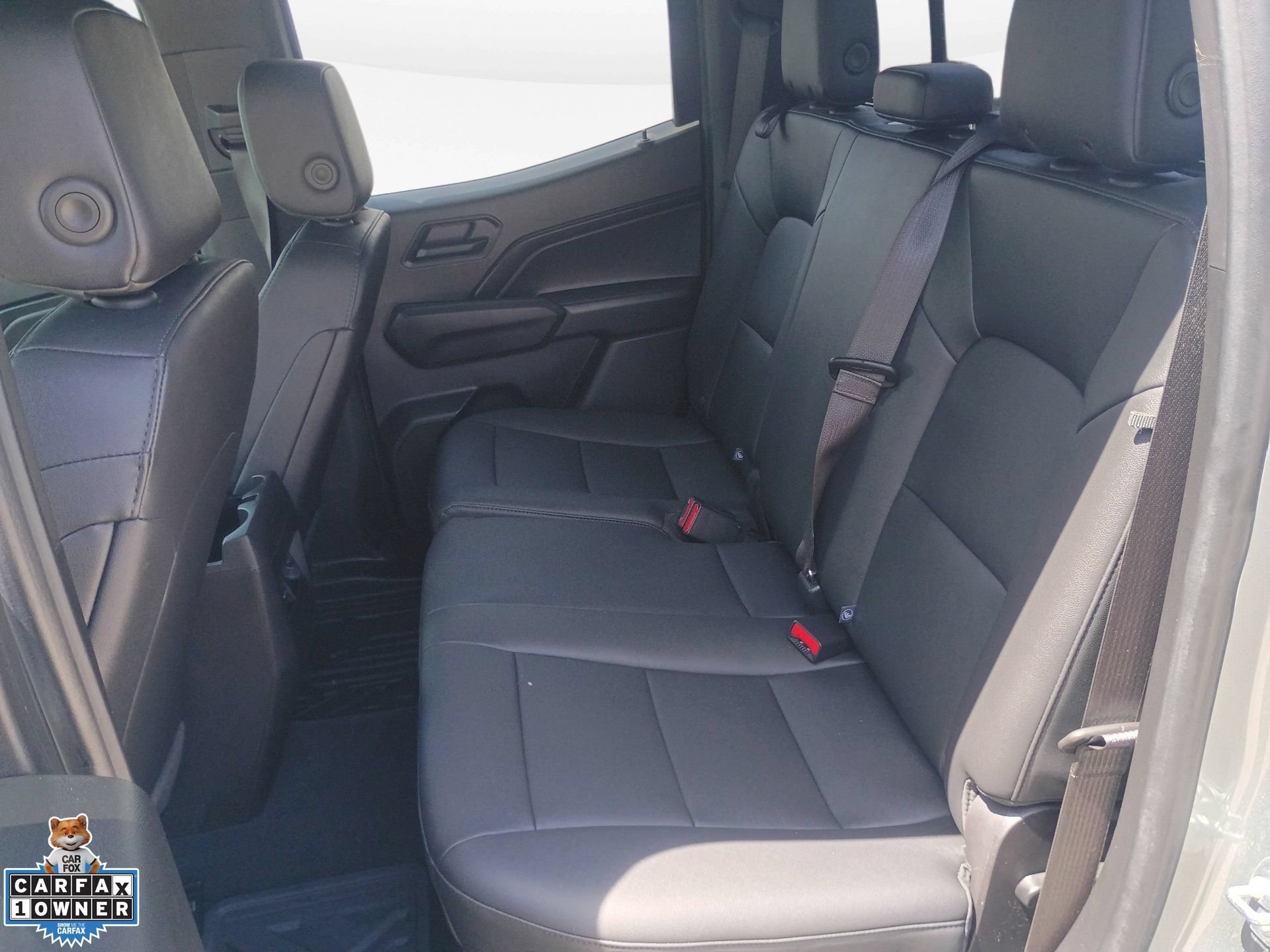 Used 2025 Chevrolet Colorado Trail Boss AWD/4WD image 31