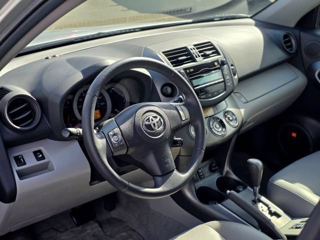 Used 2011 Toyota RAV4 Limited w/ Limited Extra Value Pkg AWD/4WD image 11