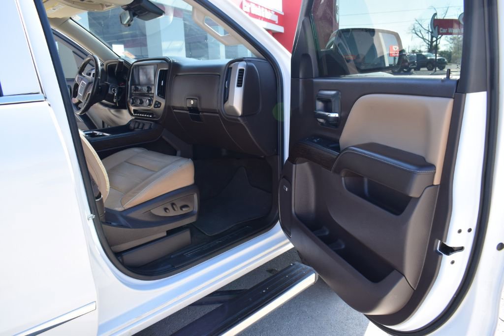 Used 2018 GMC Sierra 1500 Denali w/ Denali Ultimate Package image 16