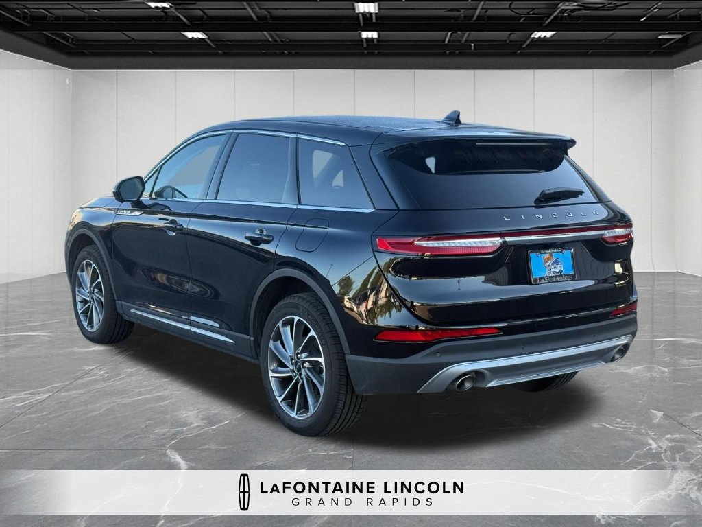 Certified 2023 Lincoln Corsair AWD w/ Equipment Group 101A image 3