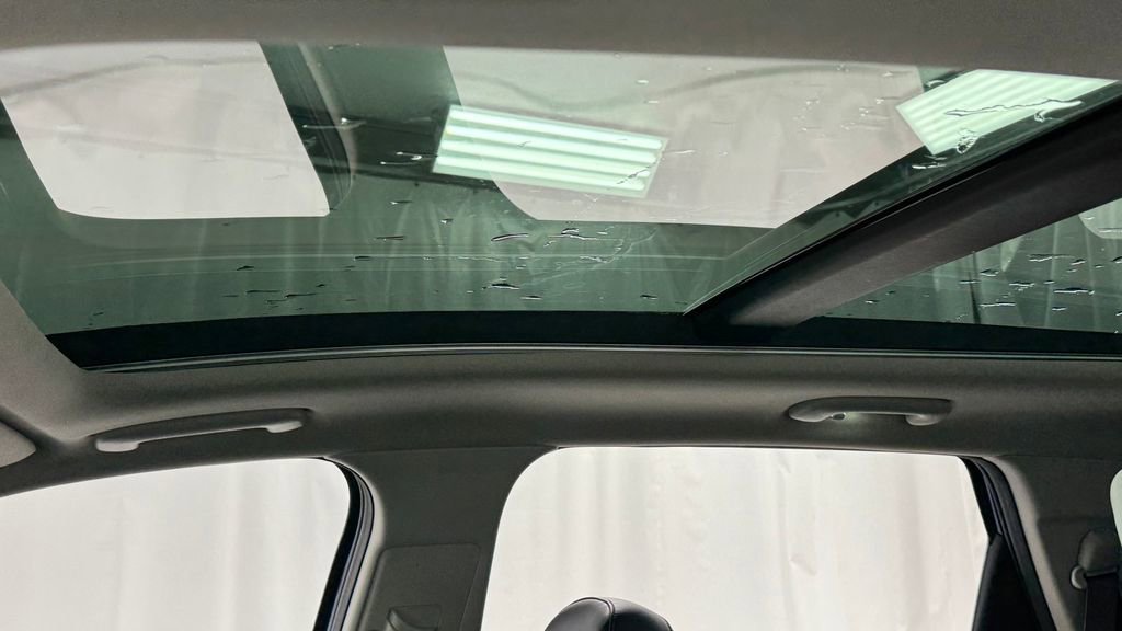 Used 2023 Kia Sorento SX image 36