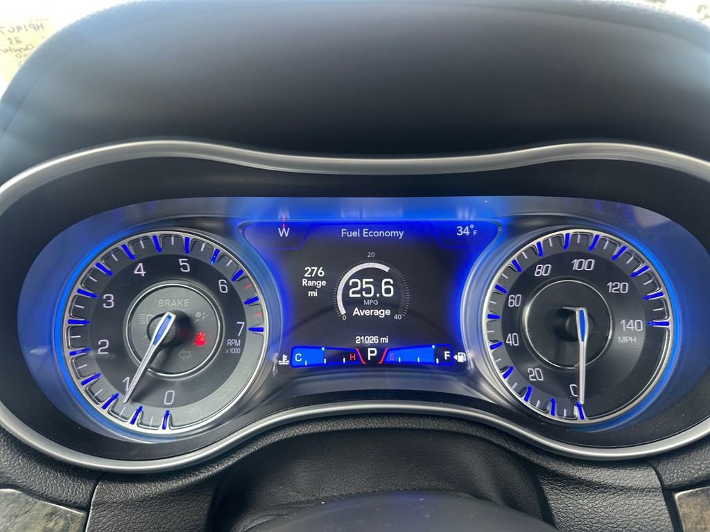 Certified 2023 Chrysler 300 Touring L w/ Popular Equipment Group image 18