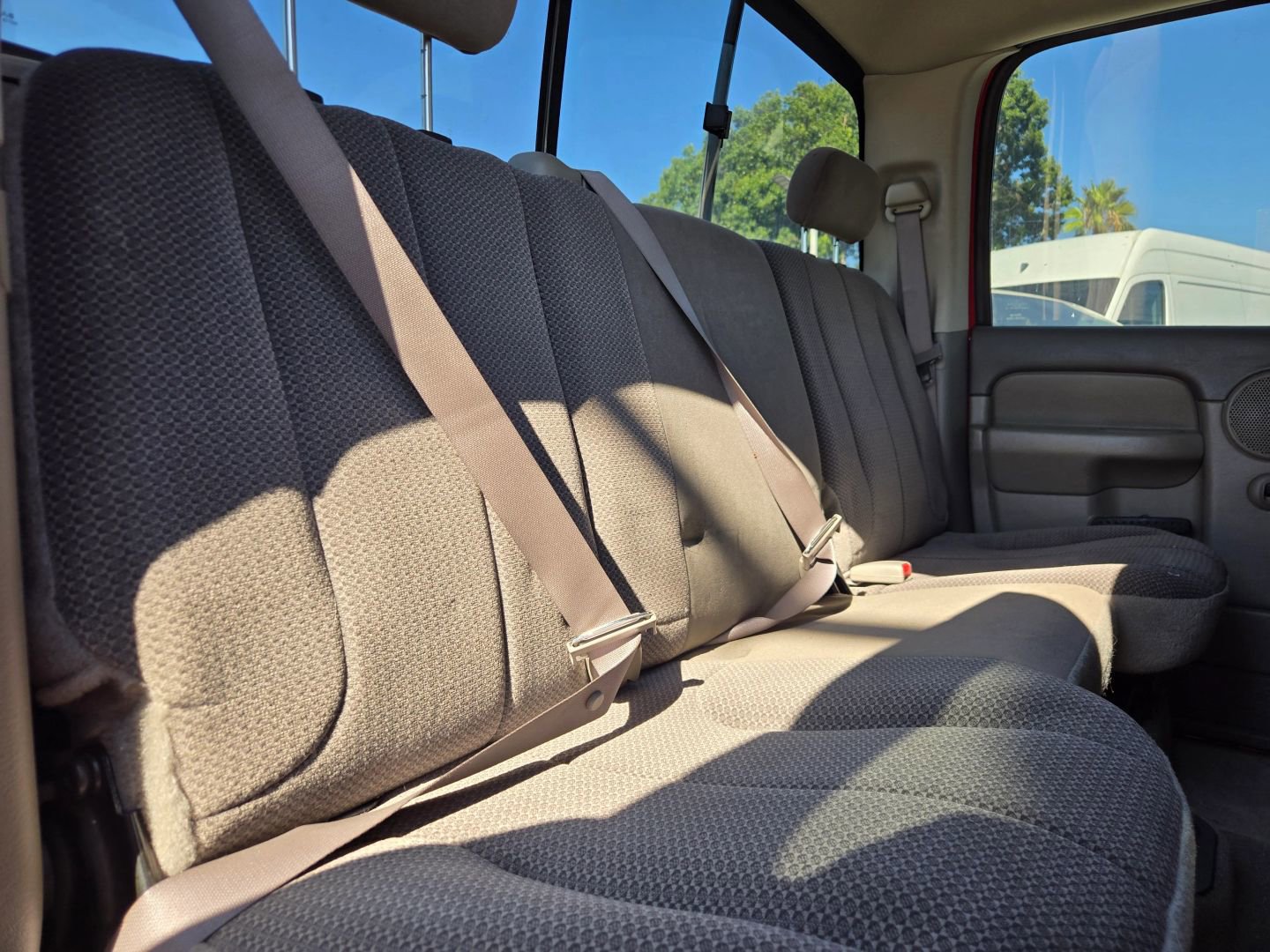 Used 2004 Dodge Ram 3500 Truck SLT w/ Trailer Tow Group image 17