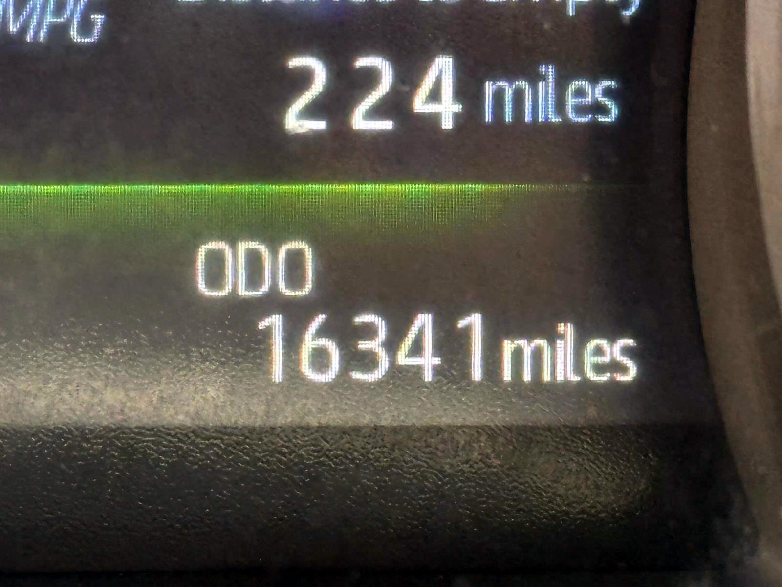 Used 2022 Toyota Camry XSE image 32