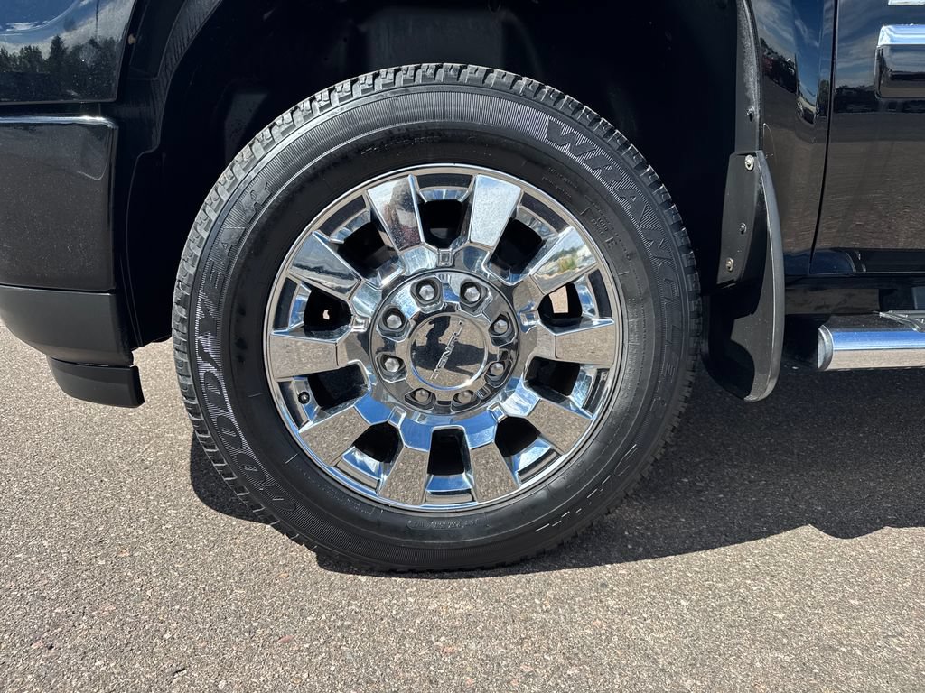Used 2013 GMC Sierra 3500 Denali AWD/4WD image 23