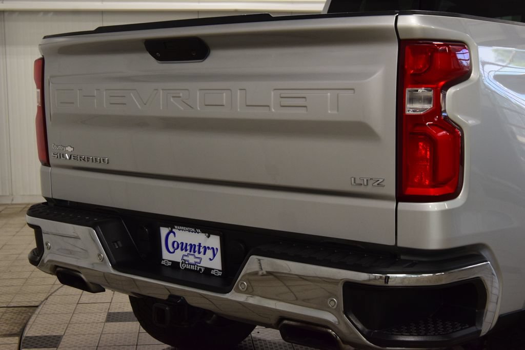 Used 2019 Chevrolet Silverado 1500 LTZ w/ LTZ Premium Package AWD/4WD image 23
