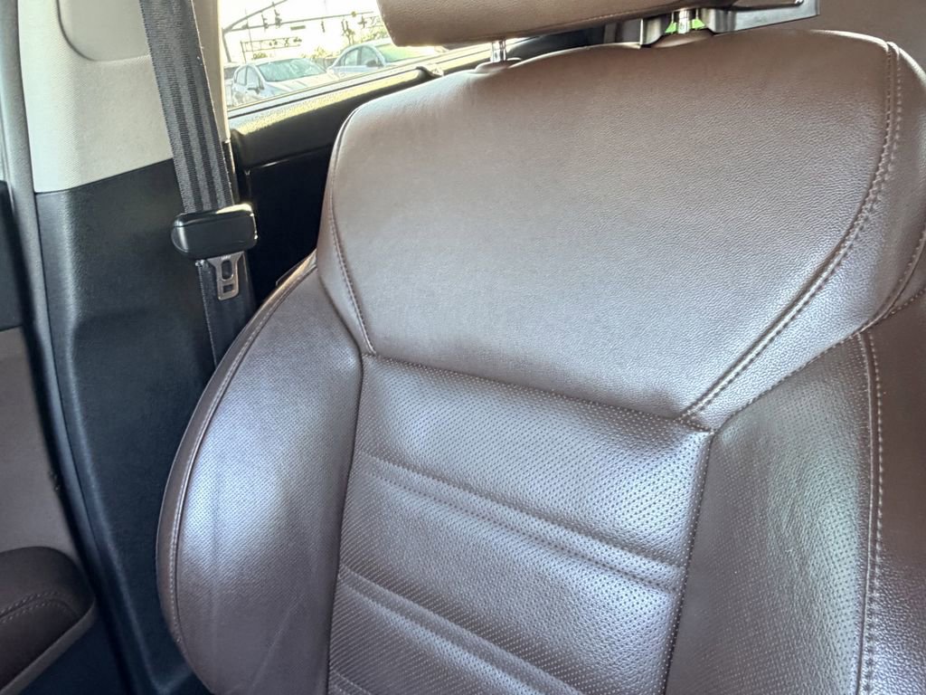 Used 2019 Kia Sorento SX w/ SX Touring Package image 23