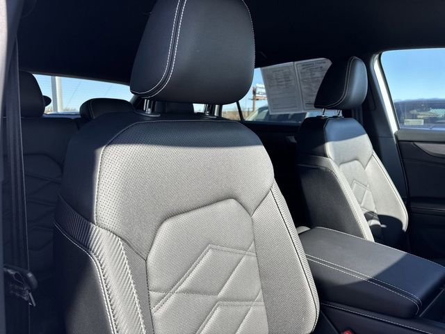 Used 2026 Volkswagen Atlas Cross Sport SE FWD image 25