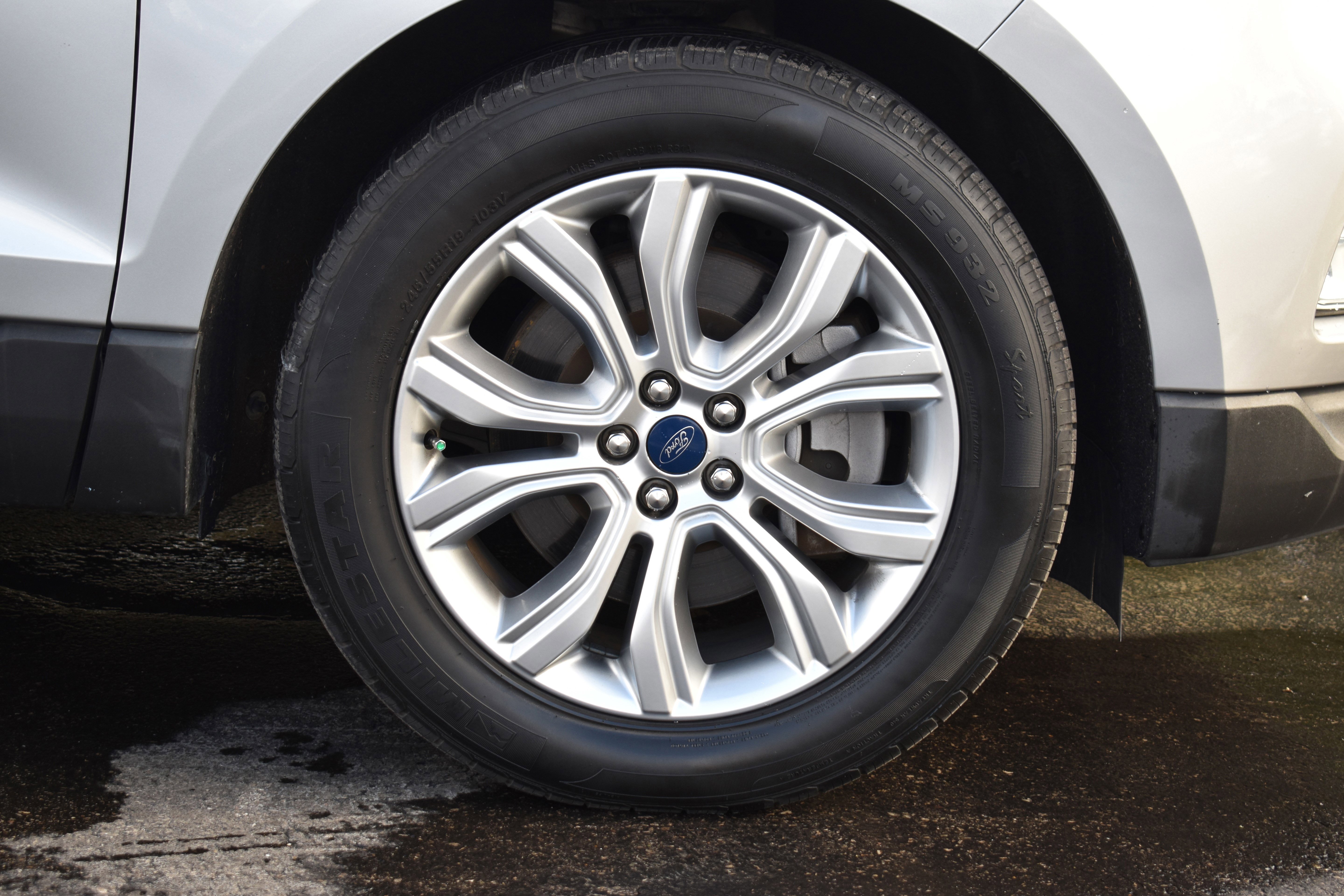 Used 2022 Ford Edge Titanium image 35