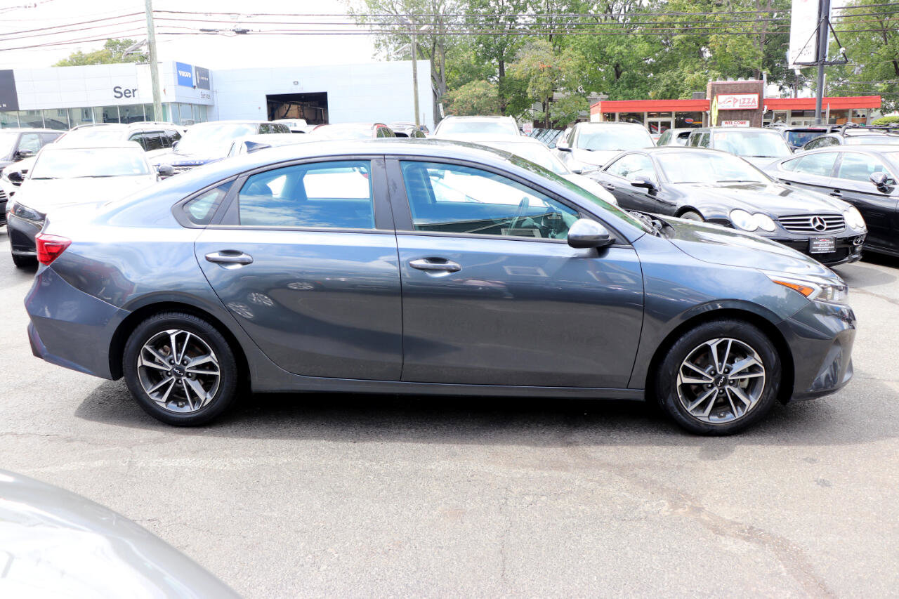 Used 2023 Kia Forte LXS image 6