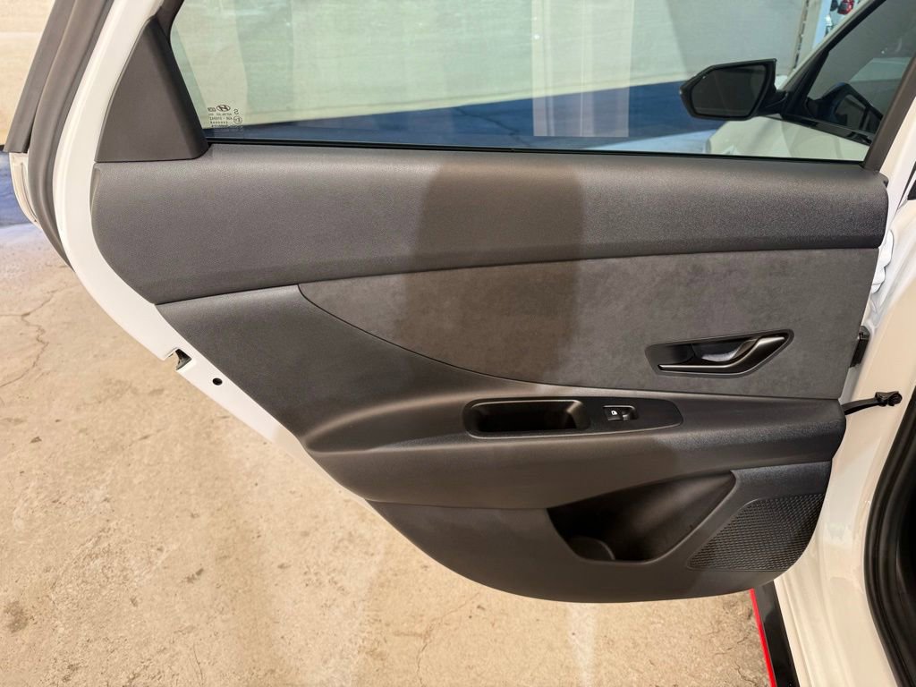 Used 2025 Hyundai Elantra N FWD image 18