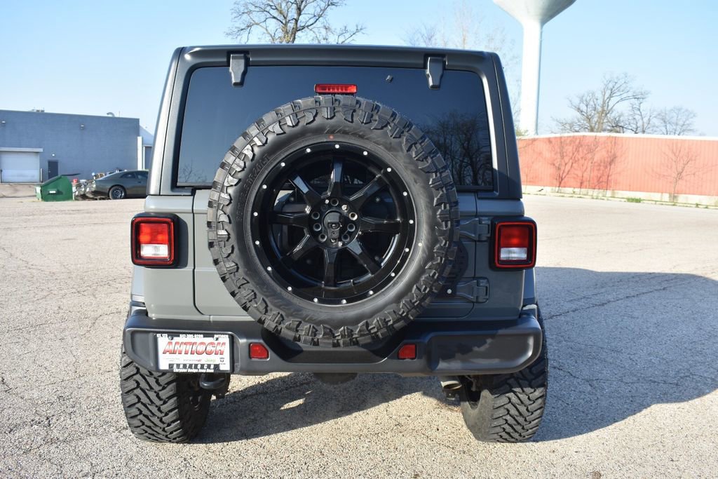 Used 2021 Jeep Wrangler Unlimited Sahara AWD/4WD image 7