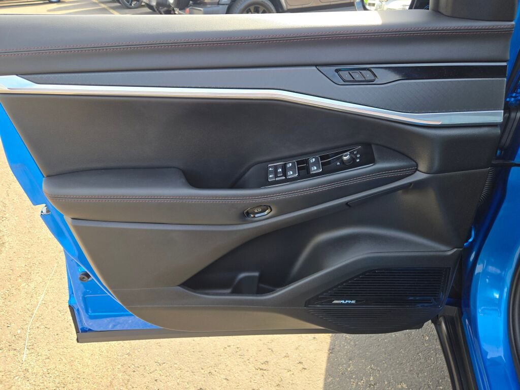 Used 2025 Jeep Wagoneer S Limited image 18