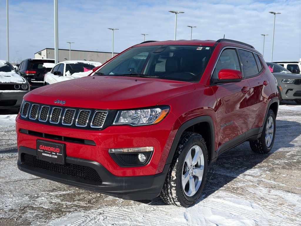 Used 2019 Jeep Compass Latitude w/ Cold Weather Group image 2