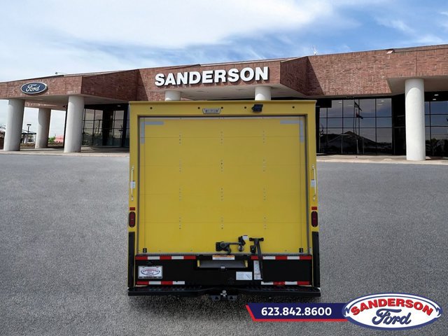 Used 2022 Ford E-350 and Econoline 350 Super Duty RWD image 4