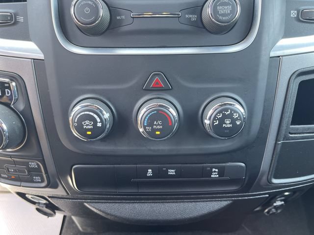 Used 2024 RAM 1500 Warlock AWD/4WD image 18