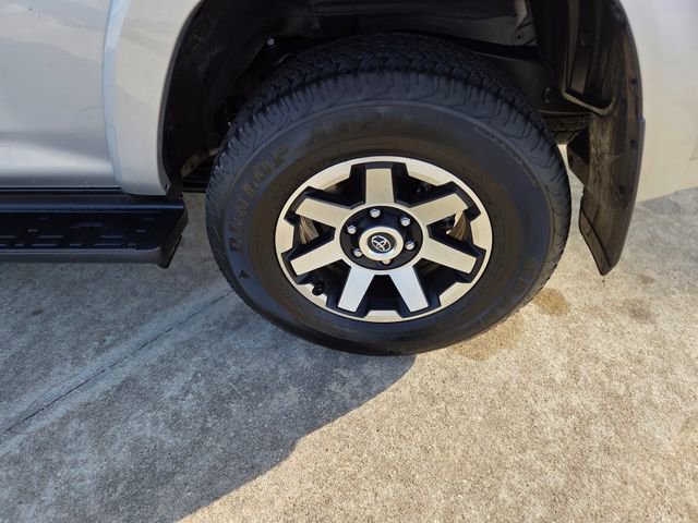 Used 2024 Toyota 4Runner TRD Off-Road image 12