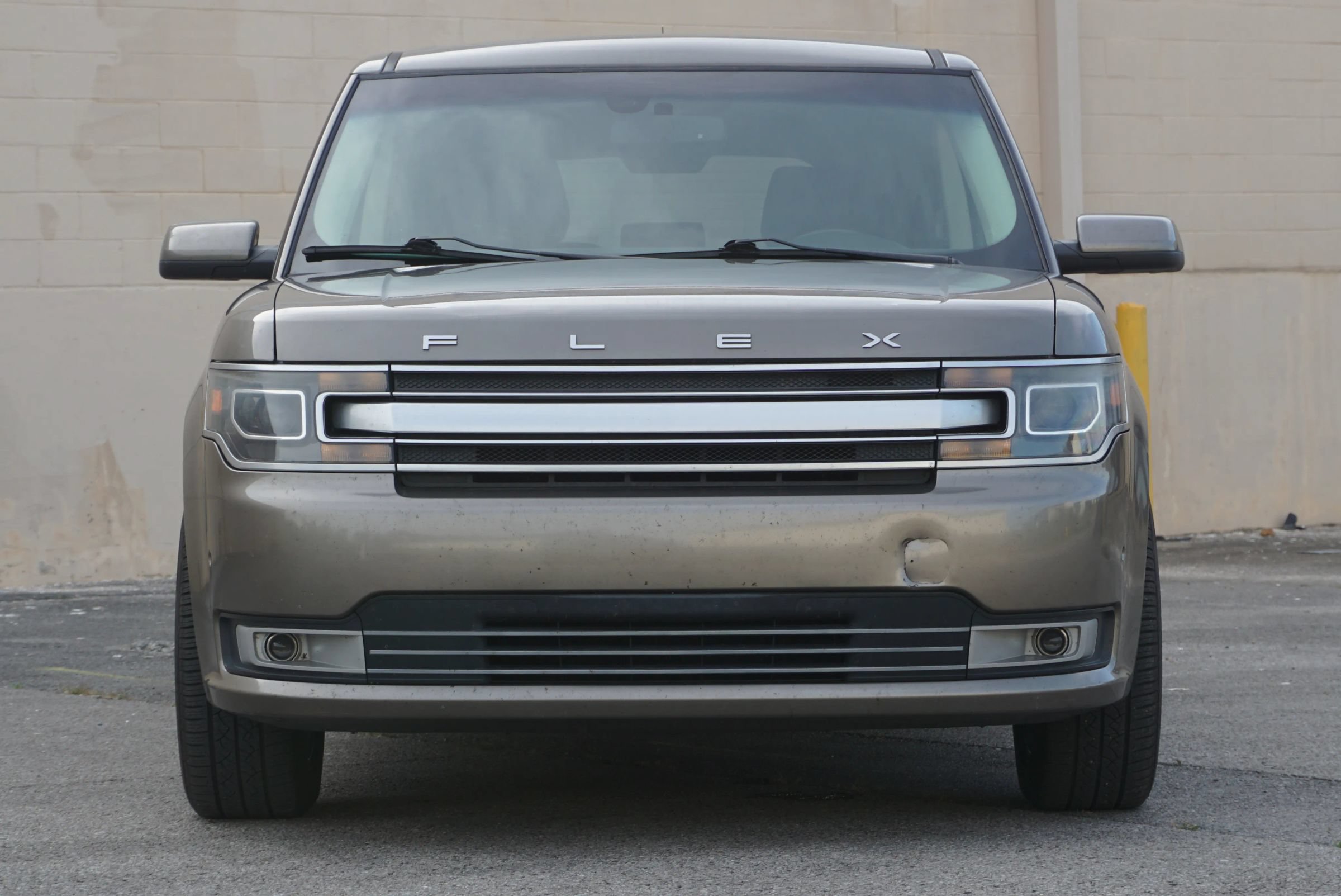 Used 2014 Ford Flex Limited w/ Equipment Group 301A FWD image 2