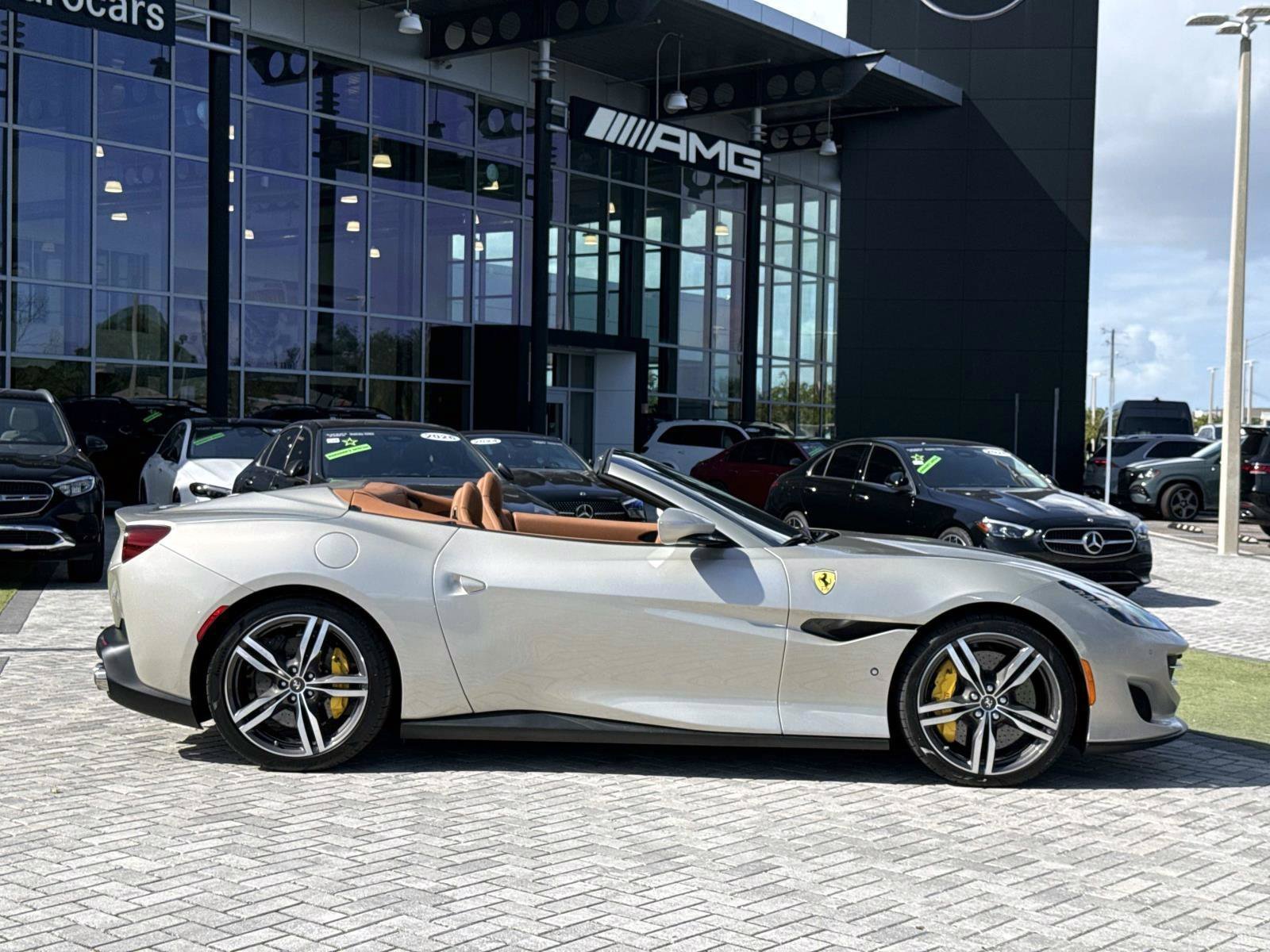 Used 2019 Ferrari Portofino RWD image 6
