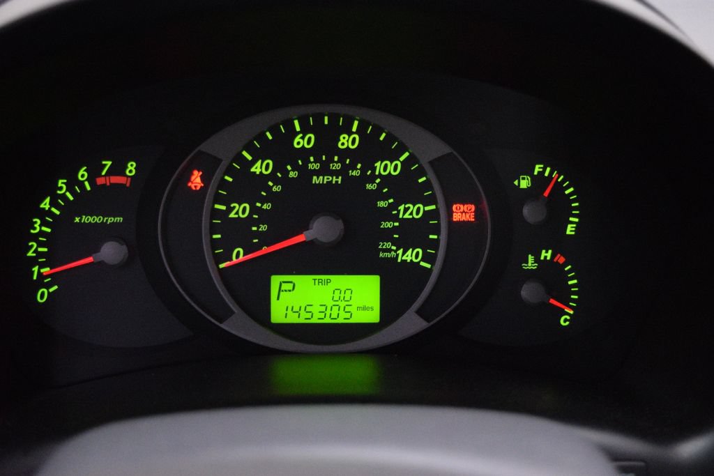 Used 2005 Hyundai Tucson GL FWD image 18