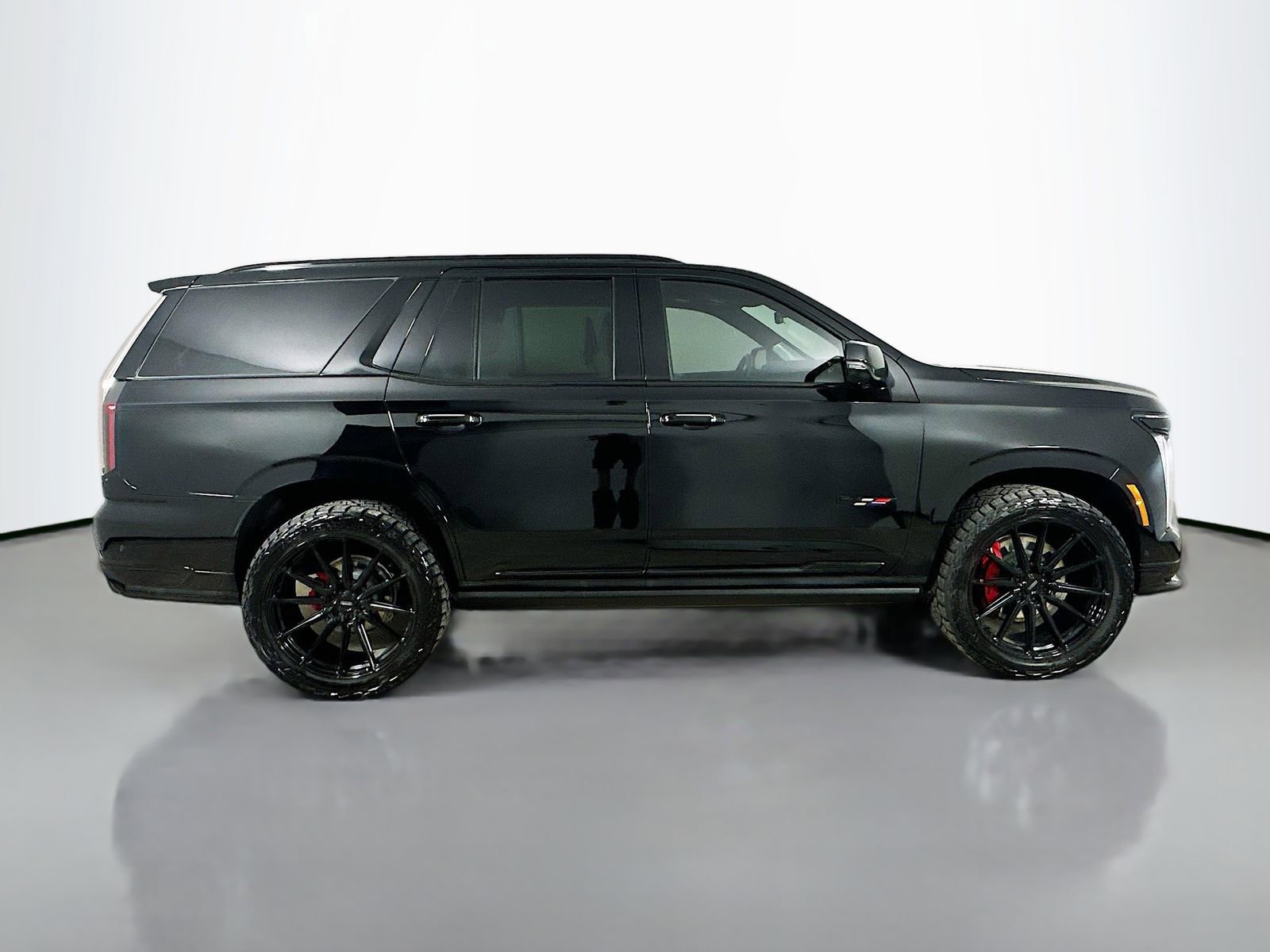 Used 2026 Cadillac Escalade V AWD/4WD image 4