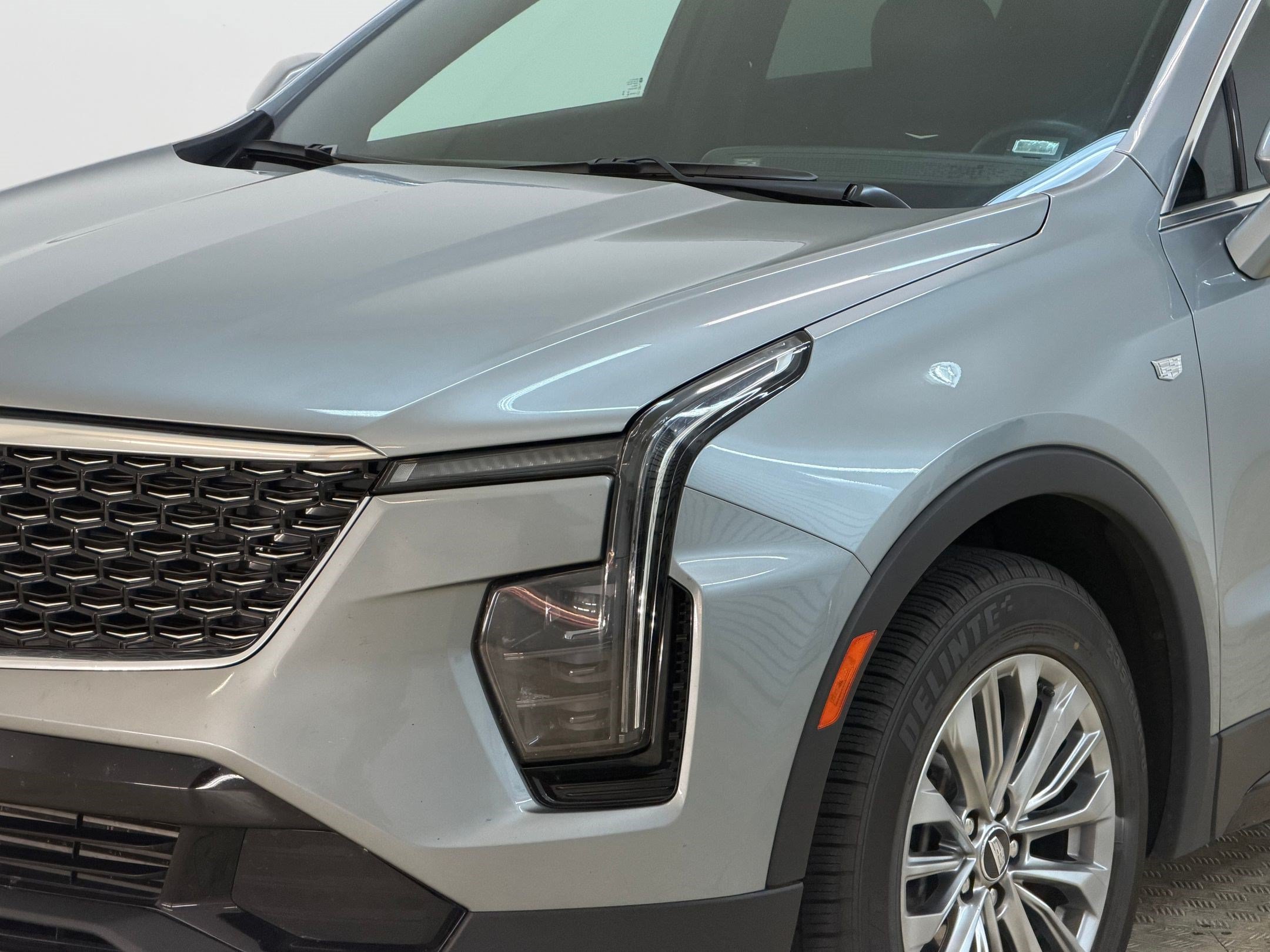 Certified 2025 Cadillac XT4 Premium Luxury AWD/4WD image 11