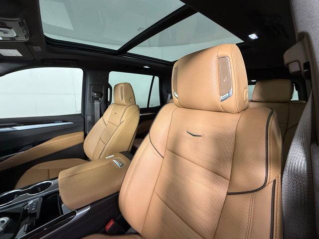 New 2026 Cadillac Escalade Luxury w/ Touring Package image 17