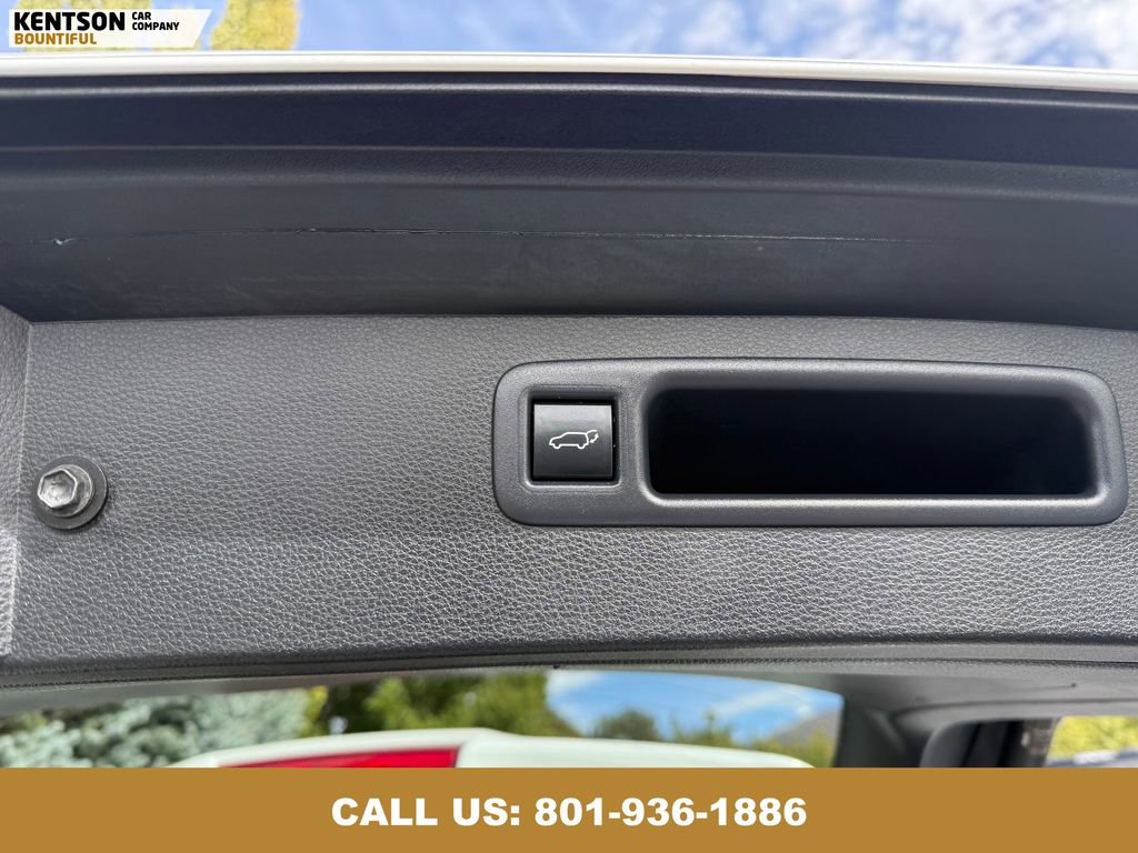 Used 2025 Toyota Highlander XLE image 41